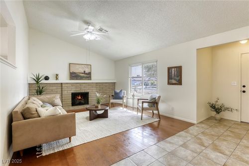 1012 Winwood St, Las Vegas, NV, 89108-1578 | Card Image
