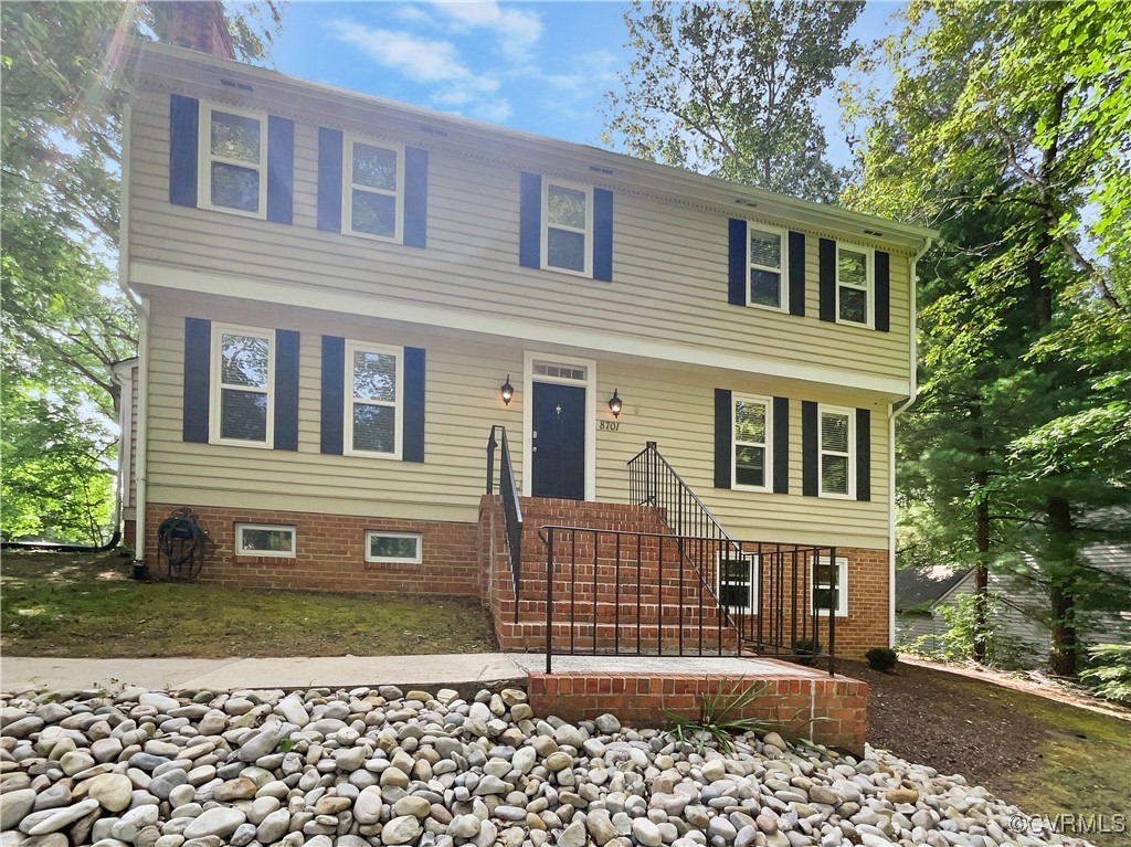 Sheldeb Dr, North Chesterfield, VA 23235