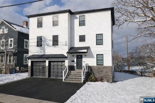 7 Maple St, Bloomfield, NJ, 07003-3601 | Card Image