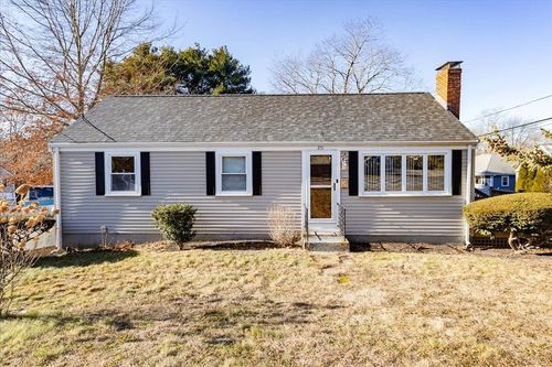 251 Green St, Weymouth, MA, 02191-2011 | Card Image