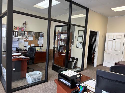 135 S 5th Ave, Oakdale, CA, 95361-4092 | Card Image