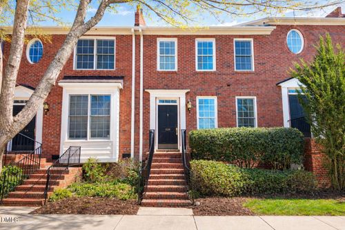 525 Copperline Dr, Chapel Hill, NC, 27516-4430 | Card Image