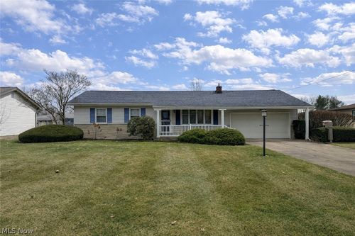 2257 Breezewood Dr, Austintown, OH, 44515-5102 | Card Image