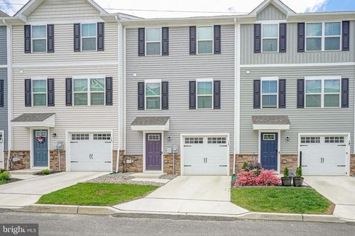 16 Fieldcrest Alley Aly, BLACKWOOD, NJ, 08012-4030 | Card Image