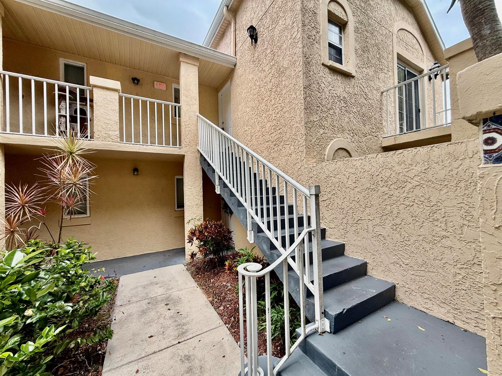 Residential Lease in Port St. Lucie 2