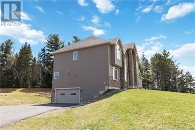 93 Rue Principale, House other with 5 bedrooms, 4 bathrooms and null parking in Memramcook NB | Image 2