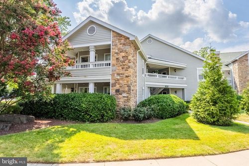 apt-203-13081 Autumn Woods Way, FAIRFAX, VA, 22033-5106 | Card Image