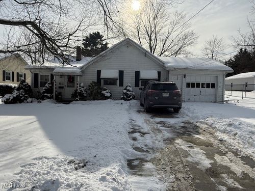 68 E Ashtabula St, Jefferson, OH, 44047-1139 | Card Image