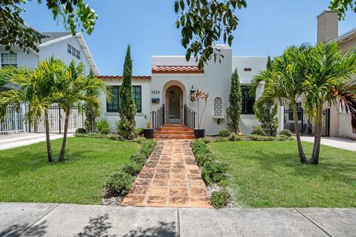 1424 Sw 11th St, MIAMI, FL, 33135-5302 | Card Image