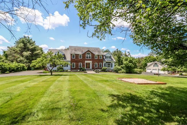 3 Huntington Ln, House other with 5 bedrooms, 3 bathrooms and null parking in New Fairfield CT | Image 4