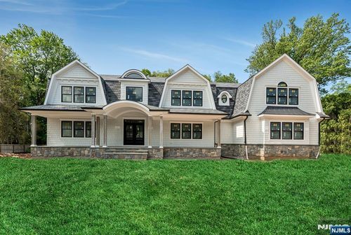 46 Locust Ln, Upper Saddle River, NJ, 07458-2230 | Card Image