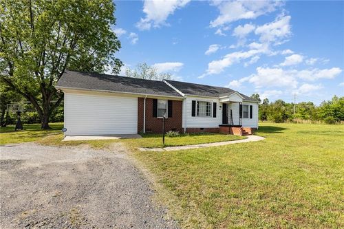 356 Davie Academy Rd, Mocksville, NC, 27028-5130 | Card Image