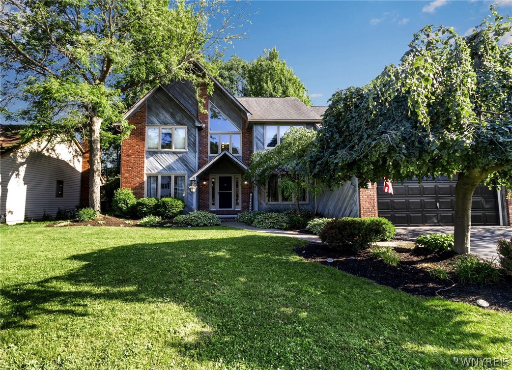Forestbrook Ct, Getzville, NY 14068