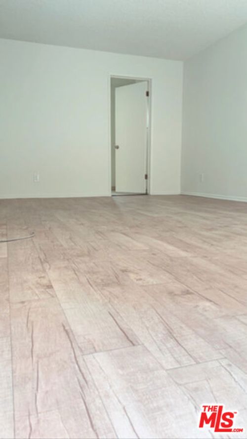 6-518 Raymond Avenue, Santa Monica, CA, 90405 | Card Image