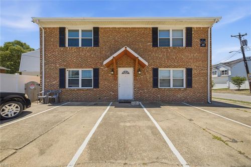 9620 Chesapeake St, Norfolk, VA, 23503-1949 | Card Image