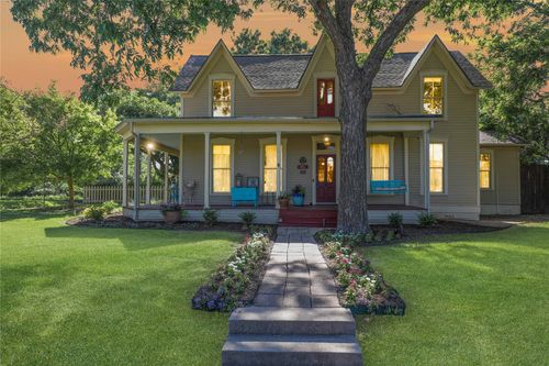 401 N Benge St, Mckinney, TX, 75069-3852 | Card Image