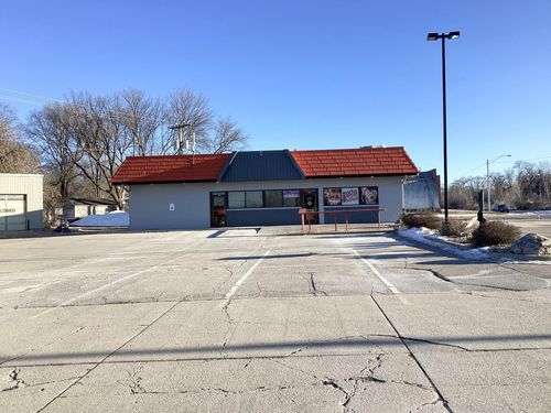 1317 Se Broadway Ave, Albert Lea, MN, 56007-4525 | Card Image