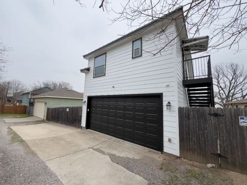 a-1306 Walnut Ave, Austin, TX, 78702-1530 | Card Image