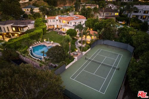 14035 Aubrey Rd, Beverly Hills, CA, 90210-1062 | Card Image