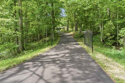 6603 Shedden Rd, Greenbrier, TN, 37073-4733 | Card Image