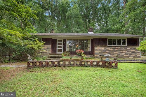 290 Jug Hollow Rd, PHOENIXVILLE, PA, 19460-2735 | Card Image