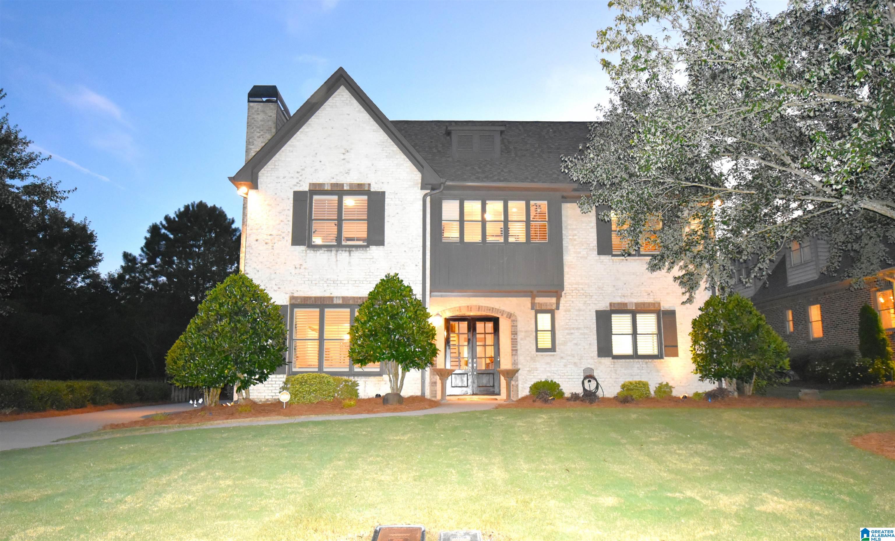 Hampden Place Cir, Vestavia, AL 35242