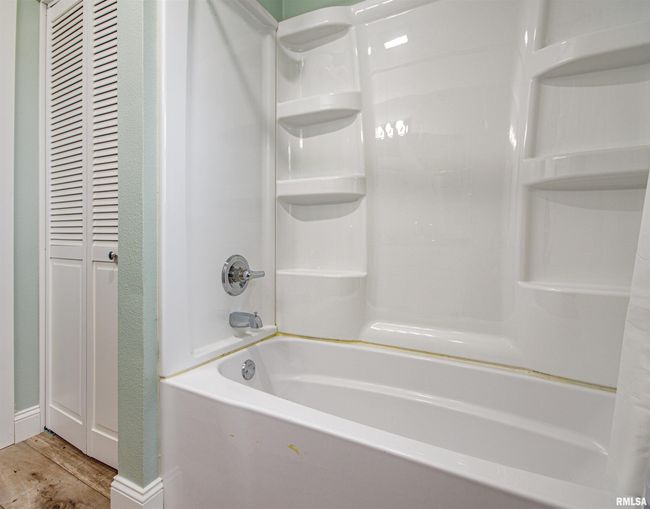 1108 N Main St, House other with 3 bedrooms, 2 bathrooms and null parking in Dix IL | Image 16