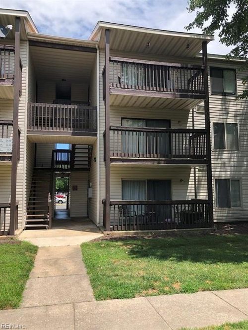 15 Davenport Ct, Hampton, VA, 23666-5740 | Card Image
