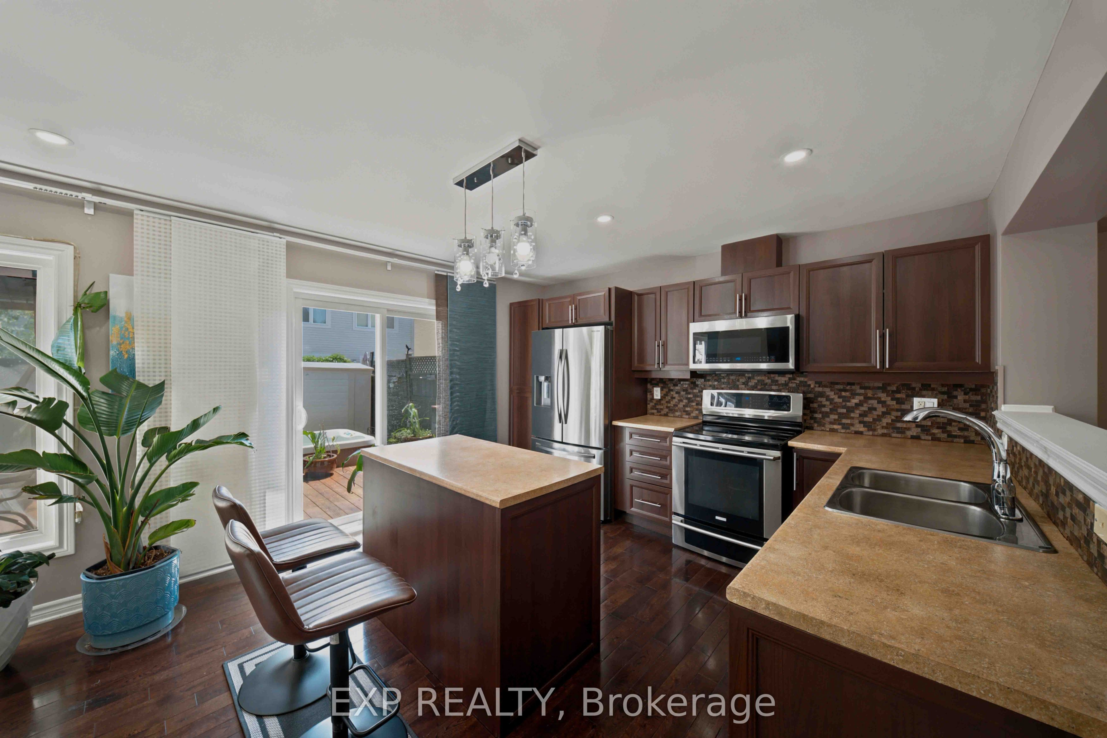 Residential in Barrhaven 5
