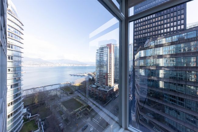 1704 - 1205 W Hastings Street, Condo with 2 bedrooms, 2 bathrooms and 2 parking in Vancouver BC | Image 29