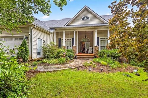 130 Shadow Lake Trl, Newnan, GA, 30265-3329 | Card Image