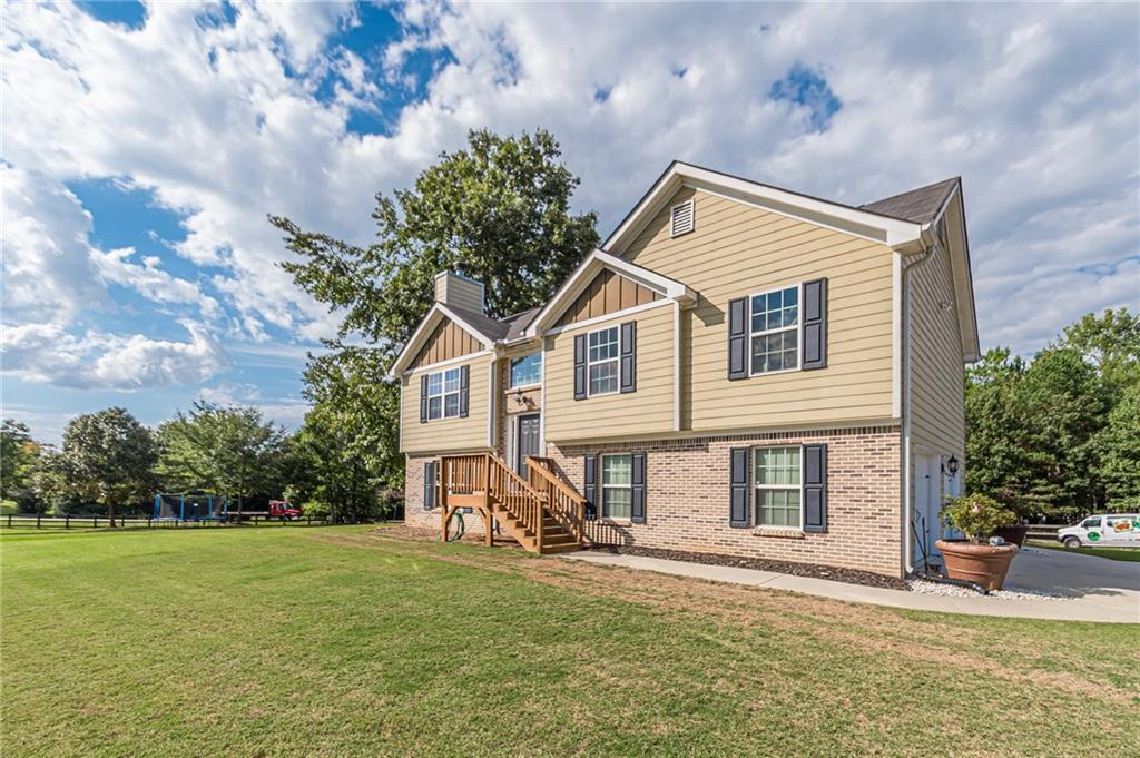 Capitola Farm Rd, Flowery Branch, GA 30542