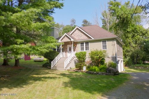 22 Meadows Dr, Hawley, PA, 18428-4686 | Card Image