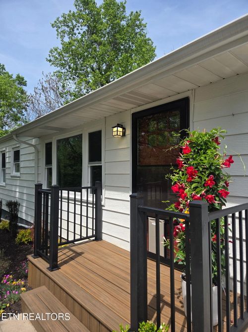 1110 Scott Rd, Kingston, TN, 37763-2027 | Card Image