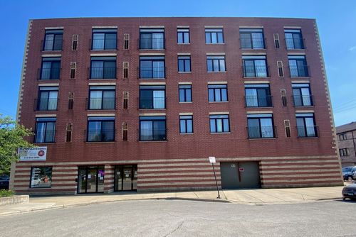 apt-4b-3000 S Wentworth Ave, CHICAGO, IL, 60616-2953 | Card Image