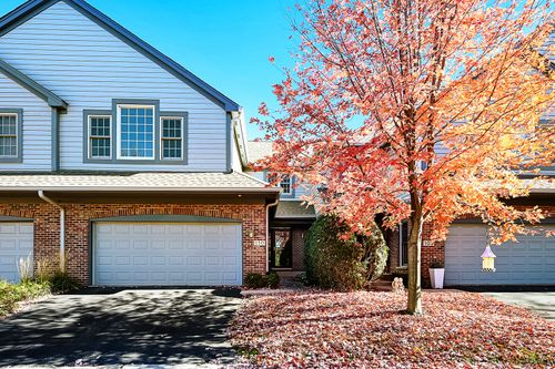 110 Waterside Pl, Burr Ridge, IL, 60527-6477 | Card Image