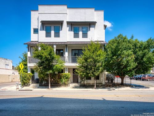 unit-102-825 N Saint Marys St, San Antonio, TX, 78205-1358 | Card Image