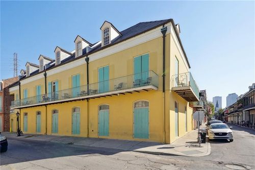 d9-1040 Chartres St, New Orleans, LA, 70116-3202 | Card Image
