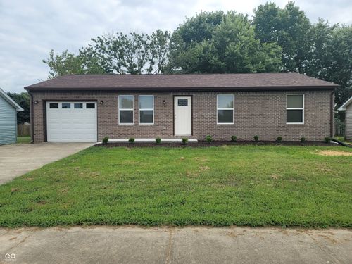 1305 Ash Ct, Martinsville, IN, 46151-7457 | Card Image