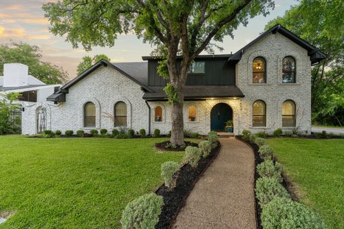 9683 Whitehurst Dr, Dallas, TX, 75243-7557 | Card Image