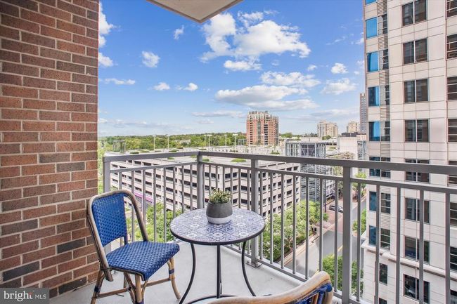 UNIT-805 - 11990 Market St, Condo with 3 bedrooms, 2 bathrooms and null parking in RESTON VA | Image 19