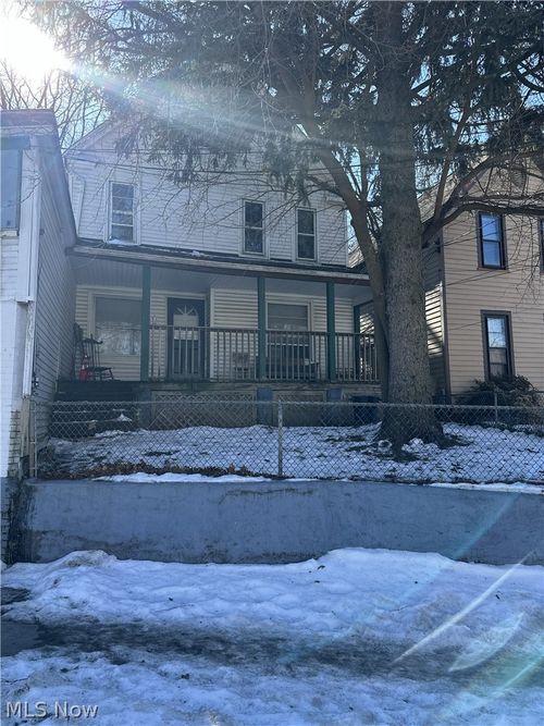 8701 Lake Ave, Cleveland, OH, 44102-1219 | Card Image