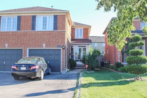 5611 Palmerston Cres, Mississauga, ON, L5M5Y6 | Card Image