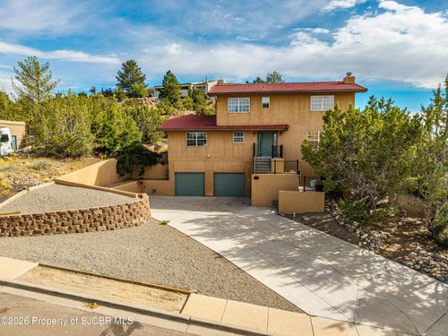 621 Cerrillos Dr, Farmington, NM, 87401-9264 | Card Image