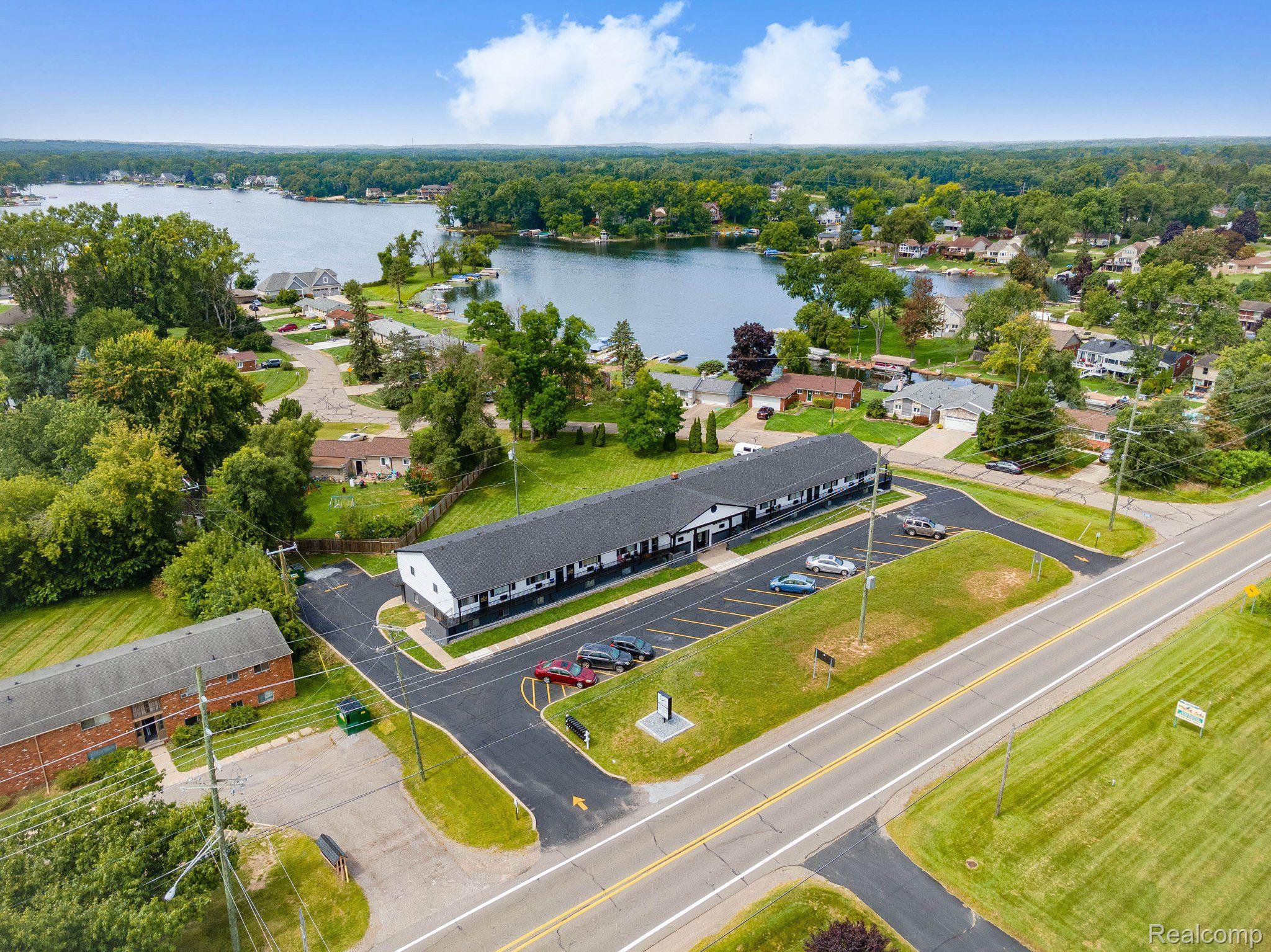 Residential Lease in Wolverine Lake Village 5