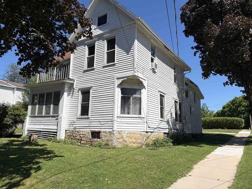 524 E Jefferson Street, Stoughton, WI, 53589 | Card Image