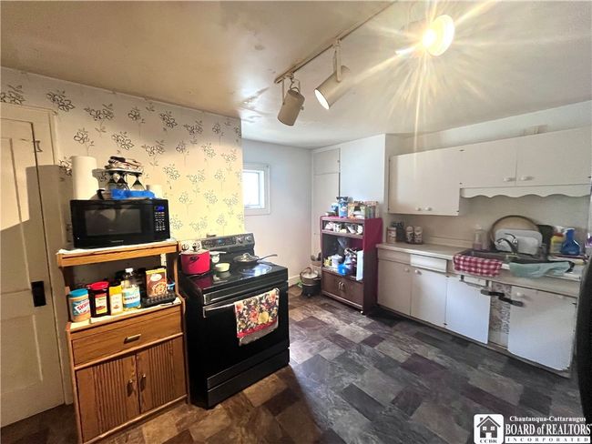 207 N Clinton St, House other with 3 bedrooms, 2 bathrooms and null parking in Olean NY | Image 16