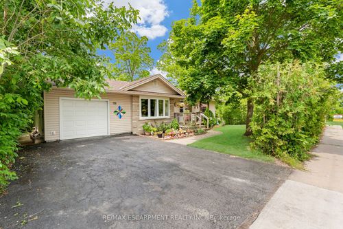 280 West St, Smithville, ON, L0R2A0 | Card Image