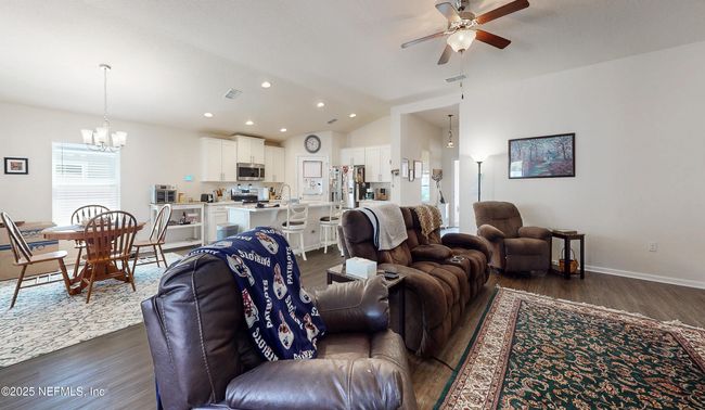 4128 Spring Creek Ln, House other with 3 bedrooms, 2 bathrooms and null parking in MIDDLEBURG FL | Image 19