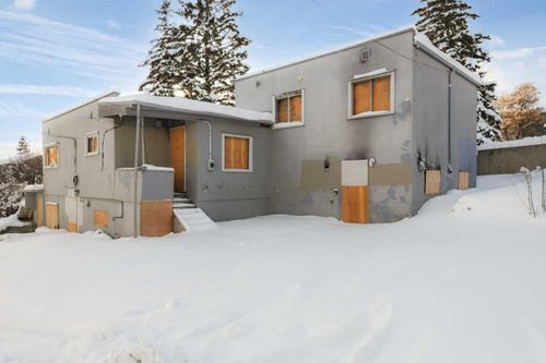 110 31 Ave Nw, Calgary, AB, T2M2N9 | Card Image